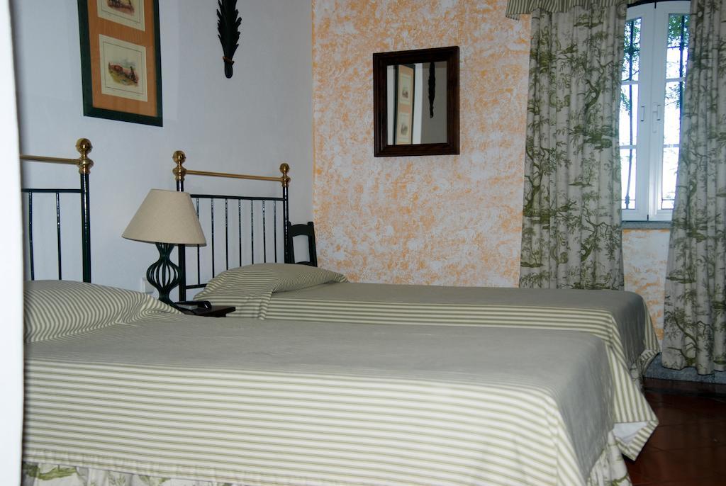 Hotel Herdade Da Samarra Viana do Alentejo Pokoj fotografie