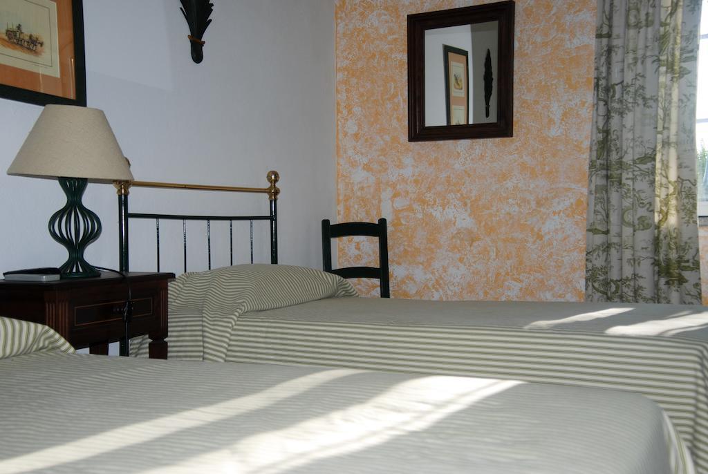 Hotel Herdade Da Samarra Viana do Alentejo Pokoj fotografie